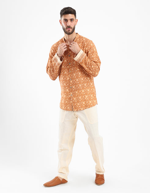 Printed shirt with small front pocket